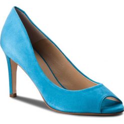 Szpilki SOLO FEMME - 38917-31-G28/000-05-00 Niebieski. Niebieskie szpilki Solo Femme, bez wzorów, ze skóry, eleganckie, bez obcasa, na obcasie, bez zapięcia. W wyprzedaży za 189,00 zł.