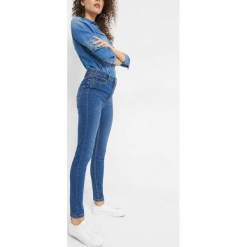 Jeansy skinny ze sznurowaniem. Niebieskie boyfriendy damskie Orsay, z bawełny. Za 99,99 zł.