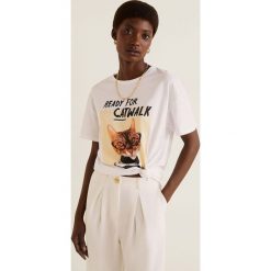 Mango - T-shirt Pets. Białe t-shirty damskie Mango, s, z nadrukiem, z bawełny, z okrągłym kołnierzem. Za 49,90 zł.