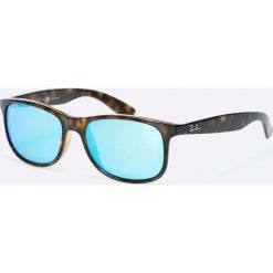 Ray-Ban - Okulary Andy. Okulary przeciwsłoneczne męskie Ray-Ban, z materiału, prostokątne. W wyprzedaży za 449,90 zł.