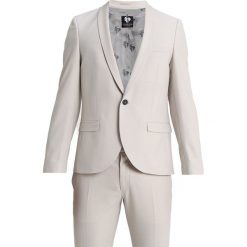 Twisted Tailor ELLROY SUIT SLIM FIT Garnitur storm grey. Szare garnitury męskie marki Twisted Tailor, z elastanu. Za 1089,00 zł.