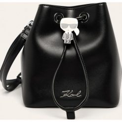 Karl Lagerfeld - Torebka skórzana. Czarne kuferki damskie KARL LAGERFELD, w paski, ze skóry, na ramię, małe, bez dodatków. Za 1249,00 zł.
