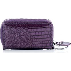 Eleganckie etui na klucze ze skóry lakierowanej Fioletowe. Fioletowe portfele damskie Jennifer Jones, ze skóry. Za 29,90 zł.