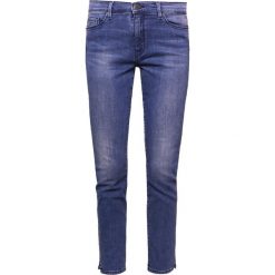 BOSS CASUAL Jeansy Slim Fit navy. Niebieskie rurki damskie BOSS Casual. W wyprzedaży za 384,30 zł.
