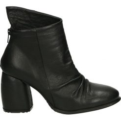 Botki - 8M4101 BLACK. Brązowe botki damskie skórzane marki Venezia. Za 349,00 zł.