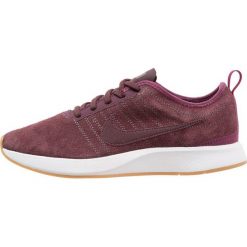 Trampki damskie slip on: Nike Sportswear DUALTONE RACER SE Tenisówki i Trampki deep burgundy/bordeaux/white/light brown