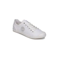 Buty Pataugas BAHER-T-BLANC. Białe trampki i tenisówki damskie marki Pataugas, bez wzorów, bez zapięcia. Za 279,20 zł.