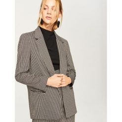 Elegancki żakiet - Wielobarwn. Szare marynarki i żakiety damskie Reserved, eleganckie. W wyprzedaży za 69,99 zł.