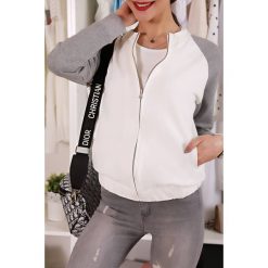 Bluza damska KARMA. Szare bluzy sportowe damskie IVET, bez wzorów, bez rękawów, bez kaptura. W wyprzedaży za 19,00 zł.