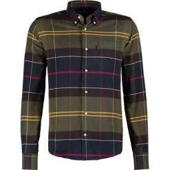 Barbour JOHN TAILORED FIT Koszula classic tartan. Zielone koszule męskie Barbour, m, bez wzorów, z bawełny, bez kołnierzyka, bez rękawów. Za 399,00 zł.