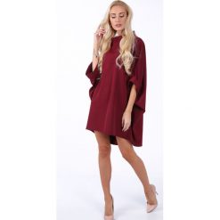 Bordowa elegancka sukienka oversize 0215. Czerwone sukienki damskie Fasardi, s, bez wzorów, eleganckie, bez kołnierzyka, bez rękawów, oversize. Za 189,00 zł.
