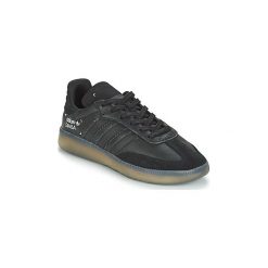 Buty adidas SAMBA RM. Czarne trampki męskie Adidas, bez wzorów, bez zapięcia. Za 569,00 zł.