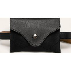 Answear - Nerka. Czarne nerki damskie ANSWEAR, w paski, ze skóry ekologicznej, małe, bez dodatków. Za 59,90 zł.