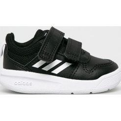 Adidas - Buty dziecięce Tensauris I. Czarne trampki chłopięce Adidas, bez wzorów, ze skóry, sportowe, z okrągłym noskiem, bez zapięcia. W wyprzedaży za 79,90 zł.