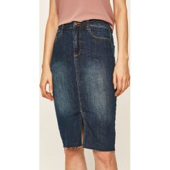 Vero Moda - Spódnica jeansowa. Niebieskie spódniczki damskie Vero Moda, na co dzień, s, bez wzorów, z elastanu, casualowe, midi, ołówkowe. Za 149,90 zł.