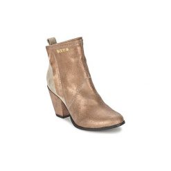 Botki Superdry DILLANGER. Żółte botki damskie marki Superdry, bez obcasa, bez zapięcia. Za 455,20 zł.