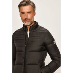 Marciano Guess - Kurtka. Czarne płaszcze męskie MARCIANO GUESS, s, z aplikacjami, z poliesteru, krótkie, z kapturem. W wyprzedaży za 429,90 zł.