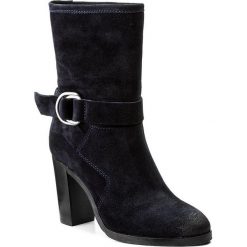 Botki TOMMY HILFIGER - DENIM Ganett 5B FW0FW01375 Midnight 403. Czarne botki damskie na obcasie marki TOMMY HILFIGER, z materiału, z okrągłym noskiem. W wyprzedaży za 379,00 zł.