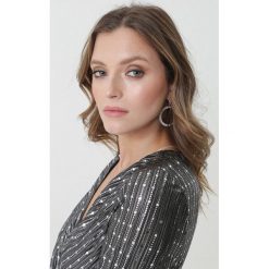 Srebrne Kolczyki Wynn. Szare kolczyki damskie Born2be, z cyrkonią, srebrne, na sztyftcie. Za 79,99 zł.