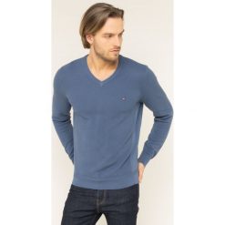 Sweter TOMMY HILFIGER Ricecorn MW0MW11659. Szare swetry męskie TOMMY HILFIGER, m, bez wzorów, klasyczne, z klasycznym kołnierzykiem, bez kaptura. W wyprzedaży za 319,00 zł.