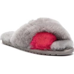 Kapcie EMU AUSTRALIA - Mayberry Pop W11995 Fuschia. Szare klapki damskie EMU Australia, bez wzorów, ze skóry, bez obcasa. W wyprzedaży za 199,00 zł.
