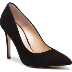 Szpilki SOLO FEMME - 34201-A8-020/000-04-00 Czarny. Czarne półbuty damskie Solo Femme, bez wzorów, ze skóry, bez obcasa, na obcasie, bez zapięcia. W wyprzedaży za 239,00 zł.