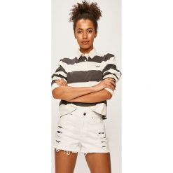 Levi's - Longsleeve. Białe bluzki damskie Levi's®, s, bez wzorów, z bawełny, casualowe, bez kołnierzyka, z długim rękawem. W wyprzedaży za 179,90 zł.