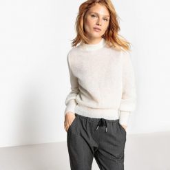 Sweter z moheru. Białe golfy damskie marki MADEMOISELLE R, l, z poliamidu. Za 283,46 zł.