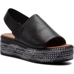 Espadryle INUOVO - 117014 Black. Czarne espadryle damskie marki Inuovo, bez wzorów, ze skóry, bez obcasa. Za 429,00 zł.