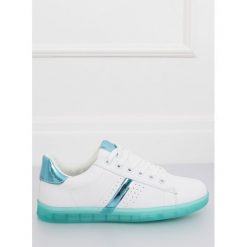 Trampki damskie biało-zielone 2B9XX923 WHITE/GREEN. Zielone trampki i tenisówki damskie ButyModne, bez wzorów, z tkaniny, na sznurówki. Za 68,31 zł.