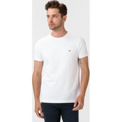 Tommy Hilfiger Essentials Koszulka Biały. Białe podkoszulki męskie TOMMY HILFIGER, l, z haftami, z elastanu, bez kołnierzyka, krótkie. Za 187,95 zł.