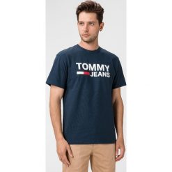 Tommy Jeans Koszulka Niebieski. Niebieskie podkoszulki męskie Tommy Jeans, xs, z nadrukiem, z bawełny, bez kołnierzyka. Za 238,95 zł.
