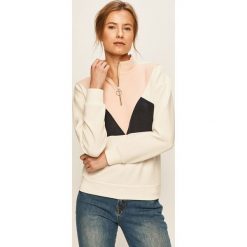 Only - Bluza. Białe bluzy damskie ONLY, s, bez wzorów, z poliesteru, z krótkim rękawem, krótkie, bez kaptura. Za 149,90 zł.