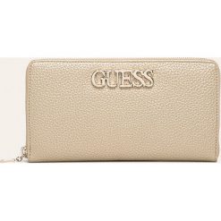 Guess Jeans - Portfel. Żółte portfele damskie Guess Jeans, z aplikacjami, z jeansu. W wyprzedaży za 229,90 zł.