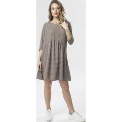 Brązowa Sukienka Iamilia. Pomarańczowe sukienki damskie Born2be, s, bez wzorów, z jeansu, eleganckie, z okrągłym kołnierzem, bez rękawów, mini, trapezowe. Za 99,99 zł.