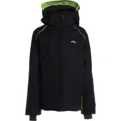 Kjus FORMULA Kurtka narciarska black. Czarne kurtki sportowe męskie marki Kjus, z poliesteru, narciarskie. W wyprzedaży za 587,30 zł.