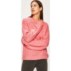 Answear - Sweter. Różowe swetry damskie ANSWEAR, s, bez wzorów, z poliesteru, bez rękawów, bez kaptura. W wyprzedaży za 119,90 zł.