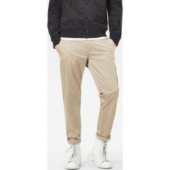 G-Star Raw - Spodnie. Szare chinosy męskie marki G-Star RAW, z elastanu. W wyprzedaży za 269,90 zł.