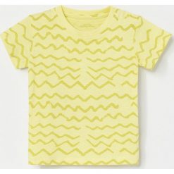 Wzorzysty t-shirt z bawełny organicznej - Żółty. Żółte t-shirty męskie Reserved, bez wzorów, z bawełny, bez kołnierzyka. W wyprzedaży za 14,99 zł.