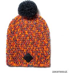 Czapka dziana KRAFF ORANGE FUN handmade. Pomarańczowe czapki damskie Pakamera, z aplikacjami, z dzianiny. Za 119,00 zł.