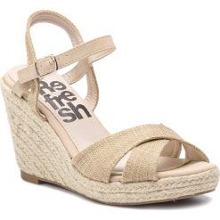 Espadryle REFRESH - 69710 Beige. Brązowe espadryle damskie Refresh, bez wzorów, ze skóry ekologicznej, bez obcasa, na obcasie. W wyprzedaży za 149,00 zł.