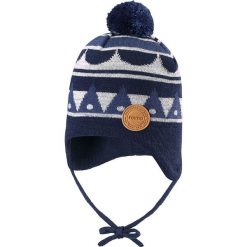 Czapka "Bakke" w kolorze granatowo-białym. Niebieskie czapeczki niemowlęce Reima, z wełny. W wyprzedaży za 39,95 zł.