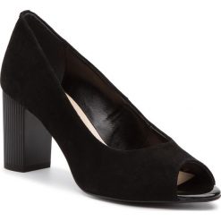 Półbuty LASOCKI - 70464-01 Black. Czarne czółenka damskie Lasocki, bez wzorów, z zamszu, bez obcasa, na obcasie. W wyprzedaży za 139,99 zł.