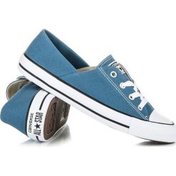 Trampki converse chuck taylor all star coral canvas color CERISE. Niebieskie trampki i tenisówki damskie marki Converse, bez wzorów, bez zapięcia. Za 299,00 zł.