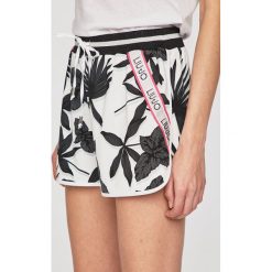 Liu Jo - Szorty. Białe szorty damskie Liu Jo, s, bez wzorów, z elastanu, casualowe. Za 459,90 zł.