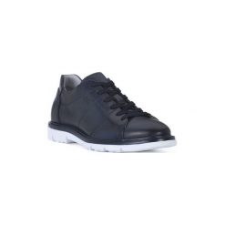 Buty Nero Giardini MP NERO GIARDINI HOLD BLU. Niebieskie trampki męskie marki Nero Giardini MP, bez wzorów, bez zapięcia. Za 602,31 zł.