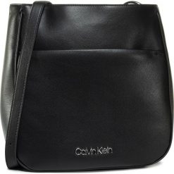 Torebka CALVIN KLEIN - Ck Chain Bucket K60K606685 BLK. Czarne torebki klasyczne damskie Calvin Klein, bez wzorów, ze skóry ekologicznej, klasyczne, bez dodatków. Za 649,00 zł.