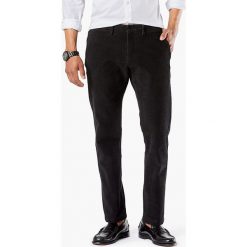 Spodnie chino - Slim fit - w kolorze czarnym. Czarne spodnie męskie DOCKERS, m, w paski. W wyprzedaży za 175,95 zł.