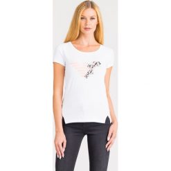 T-SHIRT EA7 EMPORIO ARMANI. Białe t-shirty damskie EA7 Emporio Armani, s, z nadrukiem, z elastanu, z okrągłym kołnierzem. Za 215,40 zł.