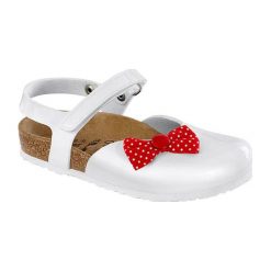 Sandały w kolorze białym. Białe sandały dziewczęce Birkenstock, z materiału, ze sprzączką. W wyprzedaży za 179,95 zł.